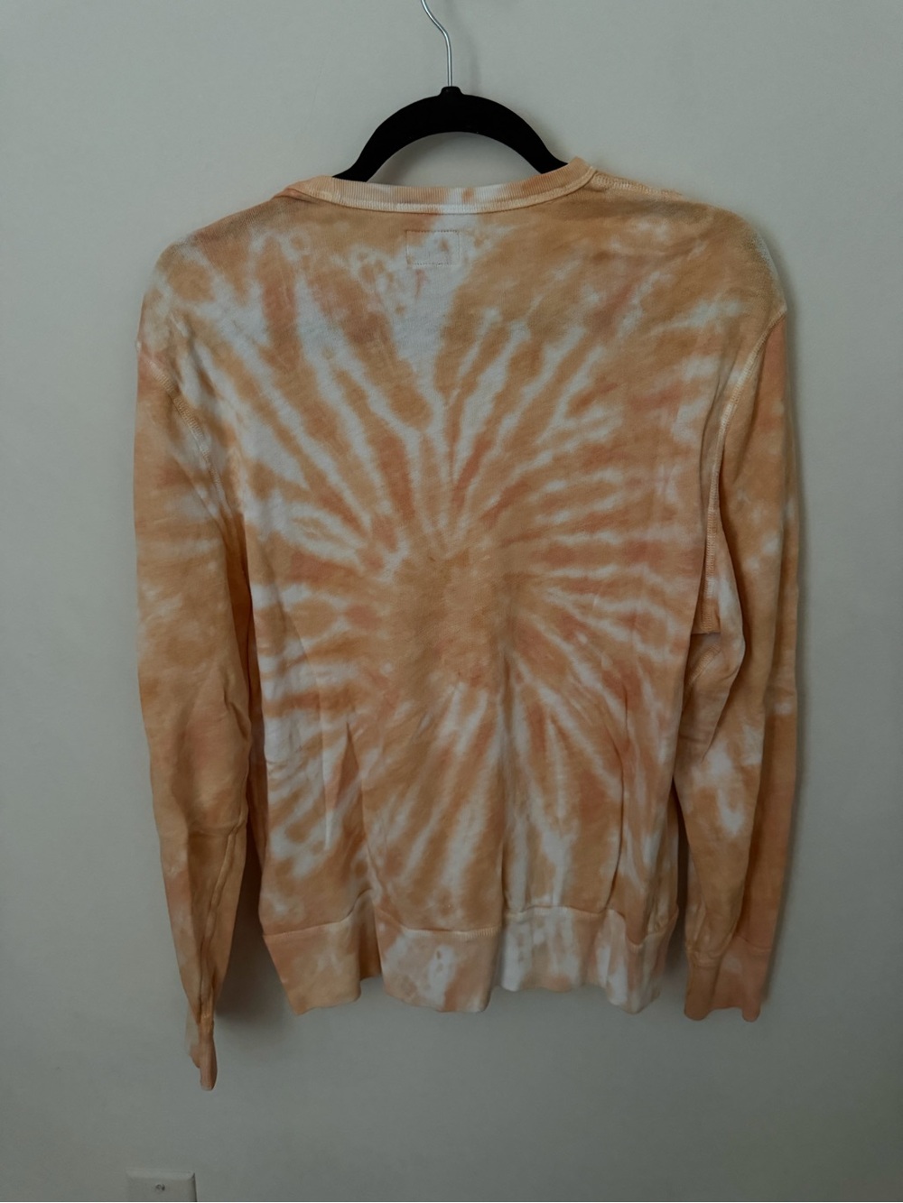 J. Crew Men’s Peach and White Tie-Dye Crewneck Sweater - Picture 3 of 5